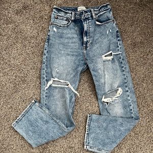 Abercrombie High Rise Straight Jeans